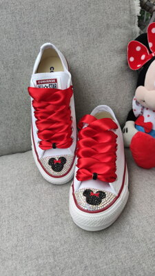 Biele Converse Minnie 