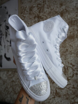 Vysoké čistobiele converse, čistý crystal