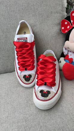 Biele Converse Minnie 